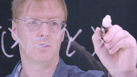 Thumbnail for Christian forskar om resonanser
