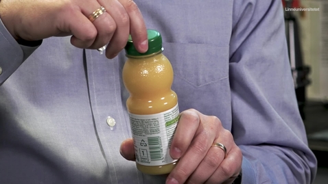 Thumbnail for Så får korkarna på juicepaketen det rätta klicket